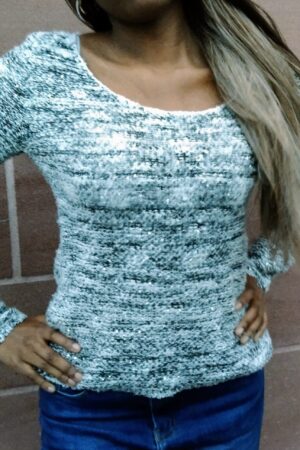 Pull paillettes avec voile papillon