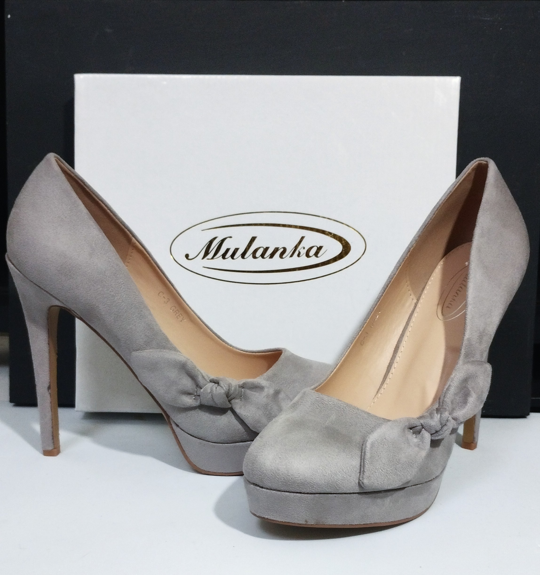 Escarpins chics gris taupe en daim avec noeud – Image 4