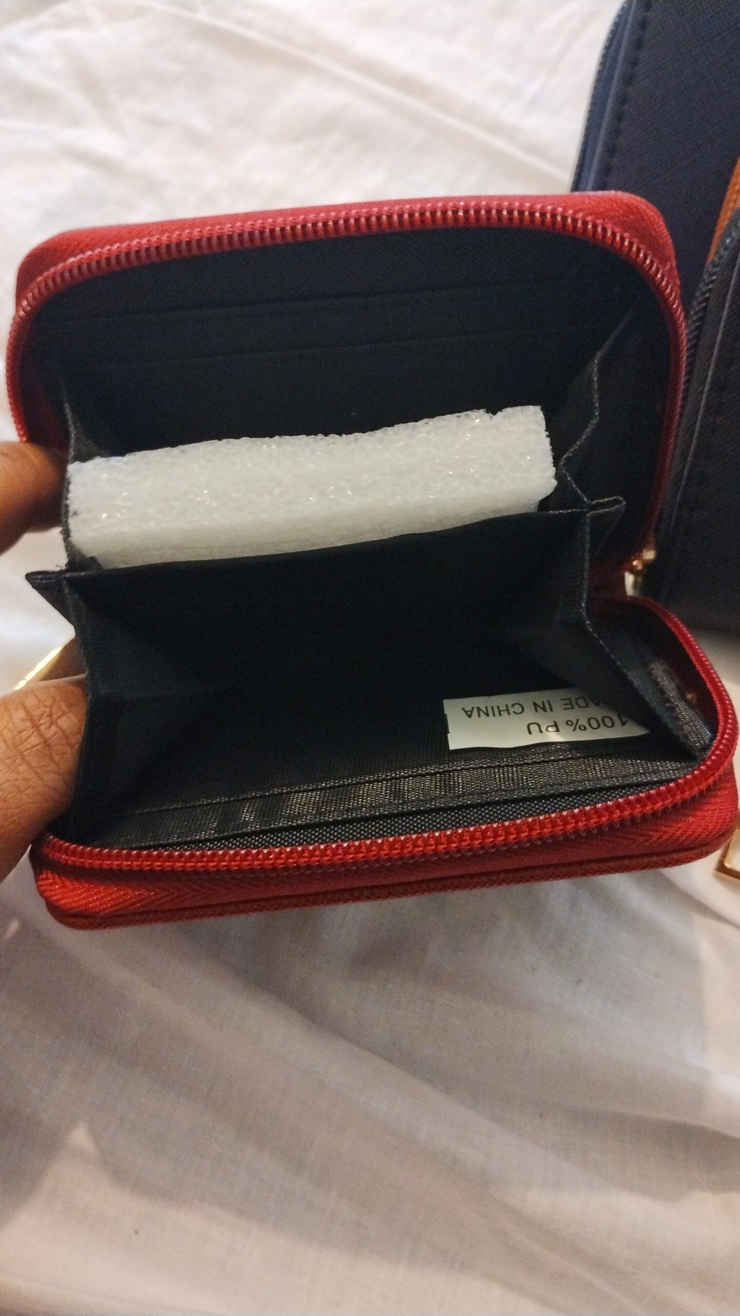 Portefeuille chic similicuir unicolore – Image 10