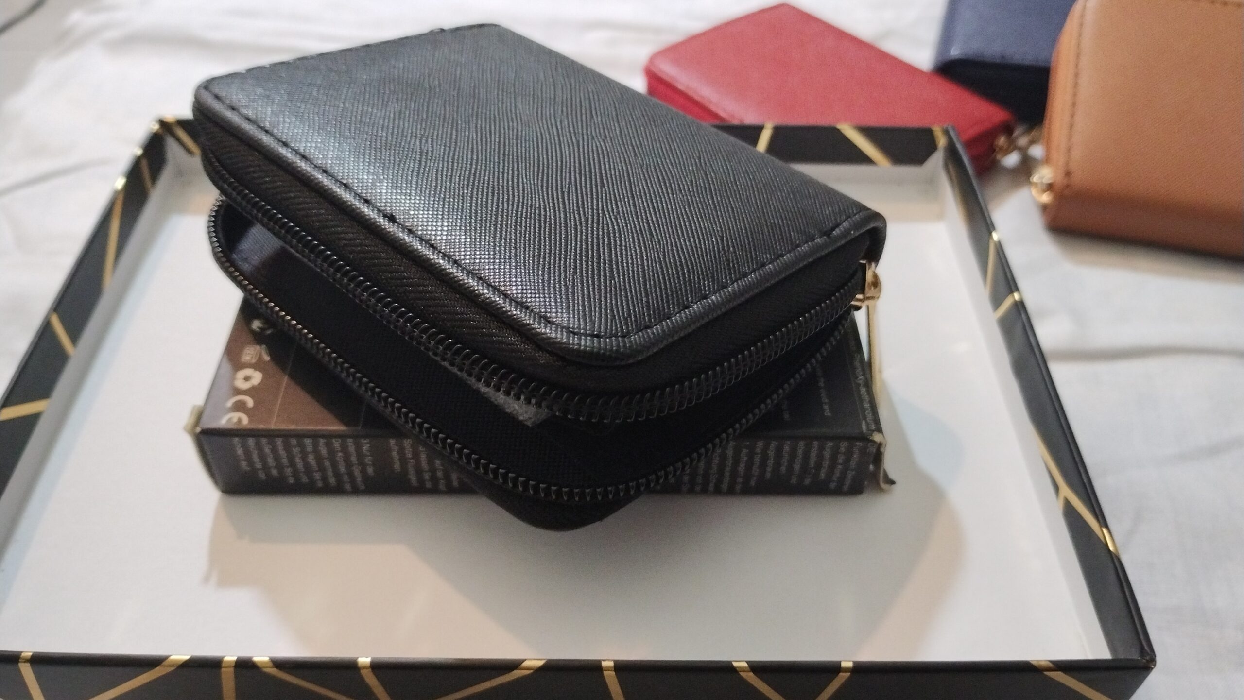 Portefeuille chic similicuir unicolore – Image 13