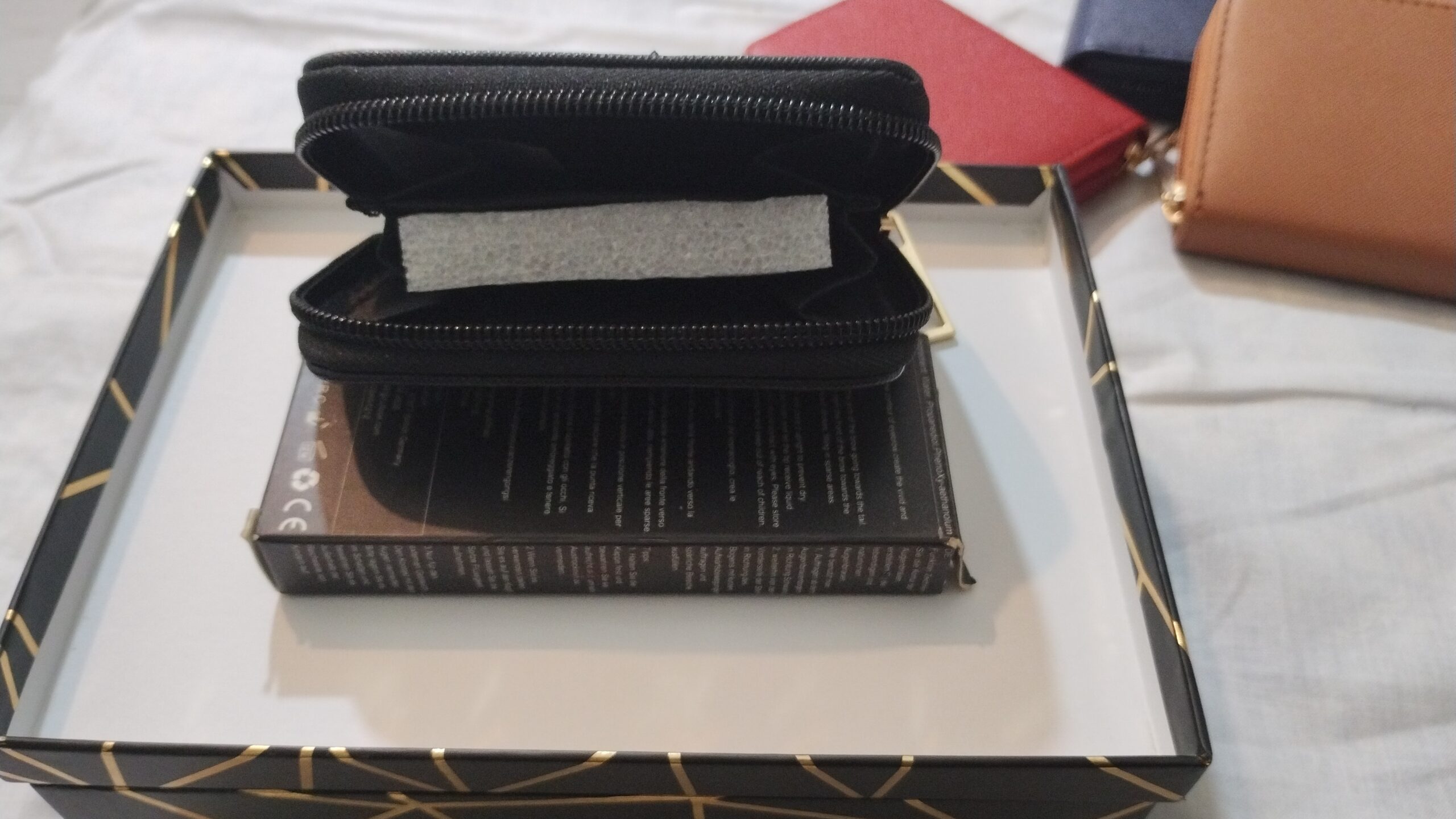 Portefeuille chic similicuir unicolore – Image 11