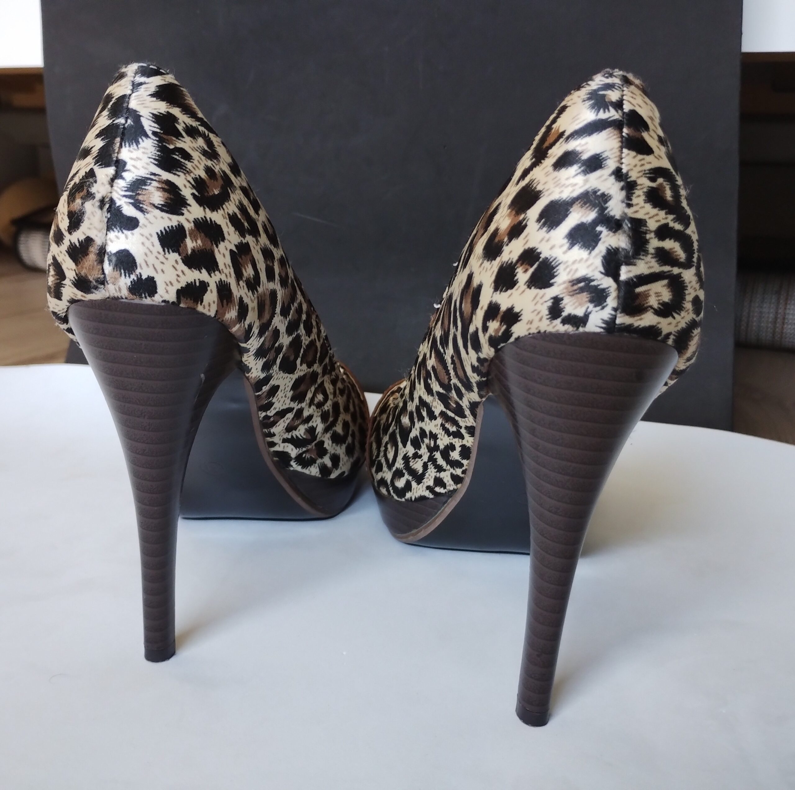 Chaussures Escarpins léopard talons hauts sexy – Image 3