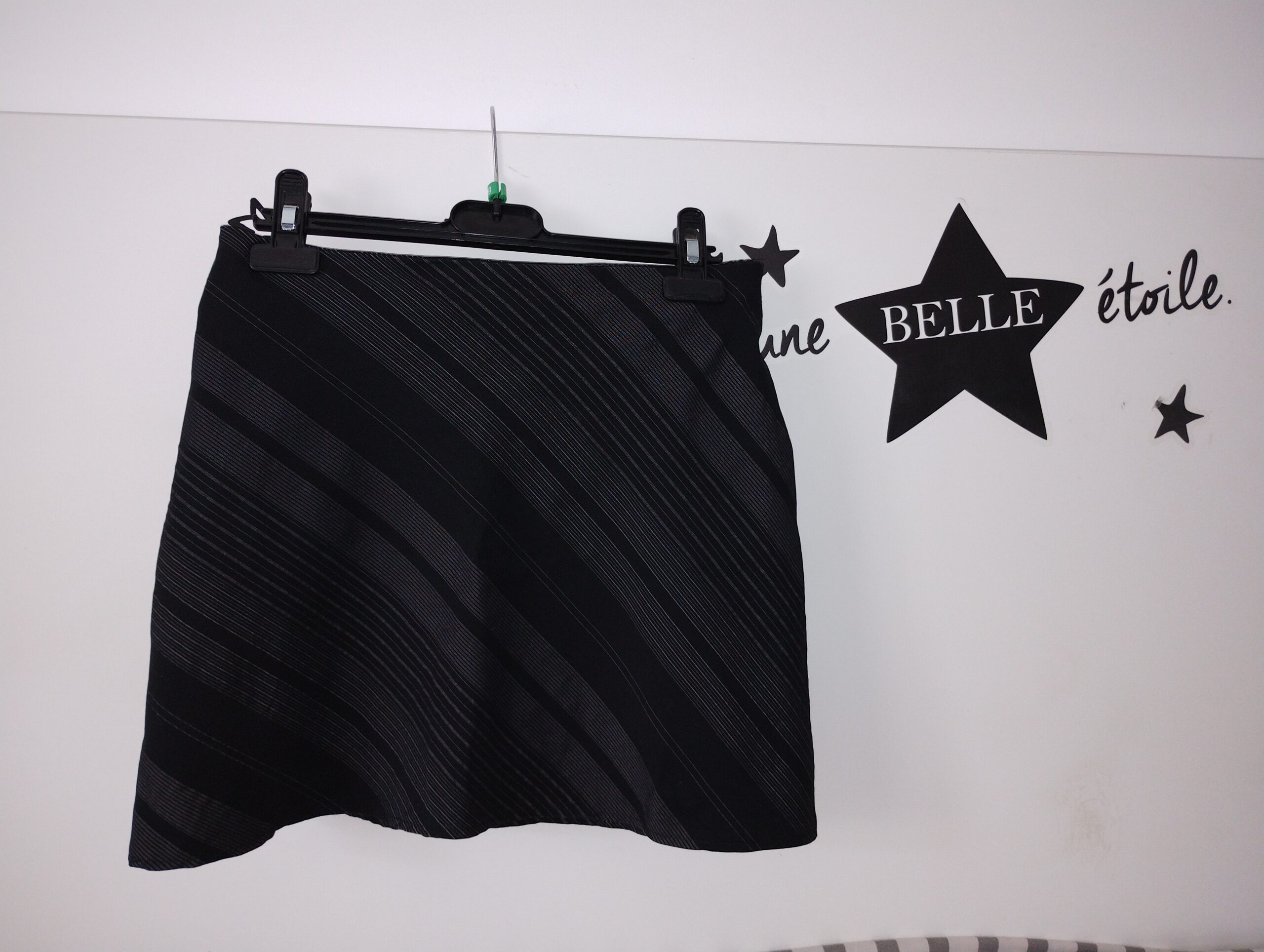 Mini Jupe À Rayures Diagonales T36 – Image 2