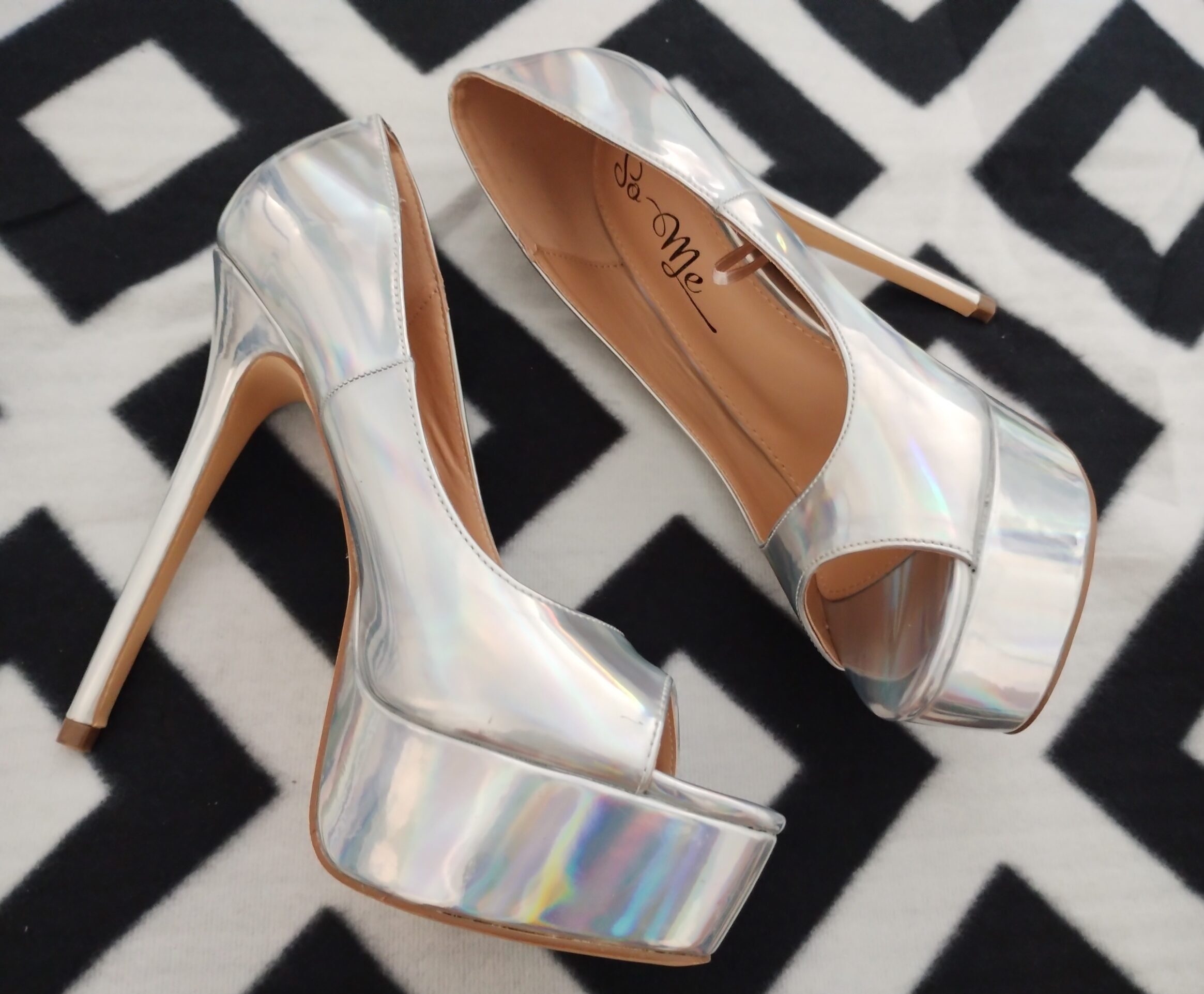 Escarpins sexy argentés talons hauts