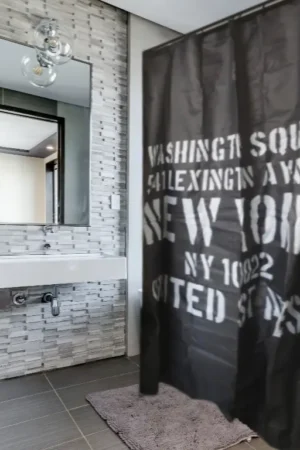 Rideau de douche gris style loft