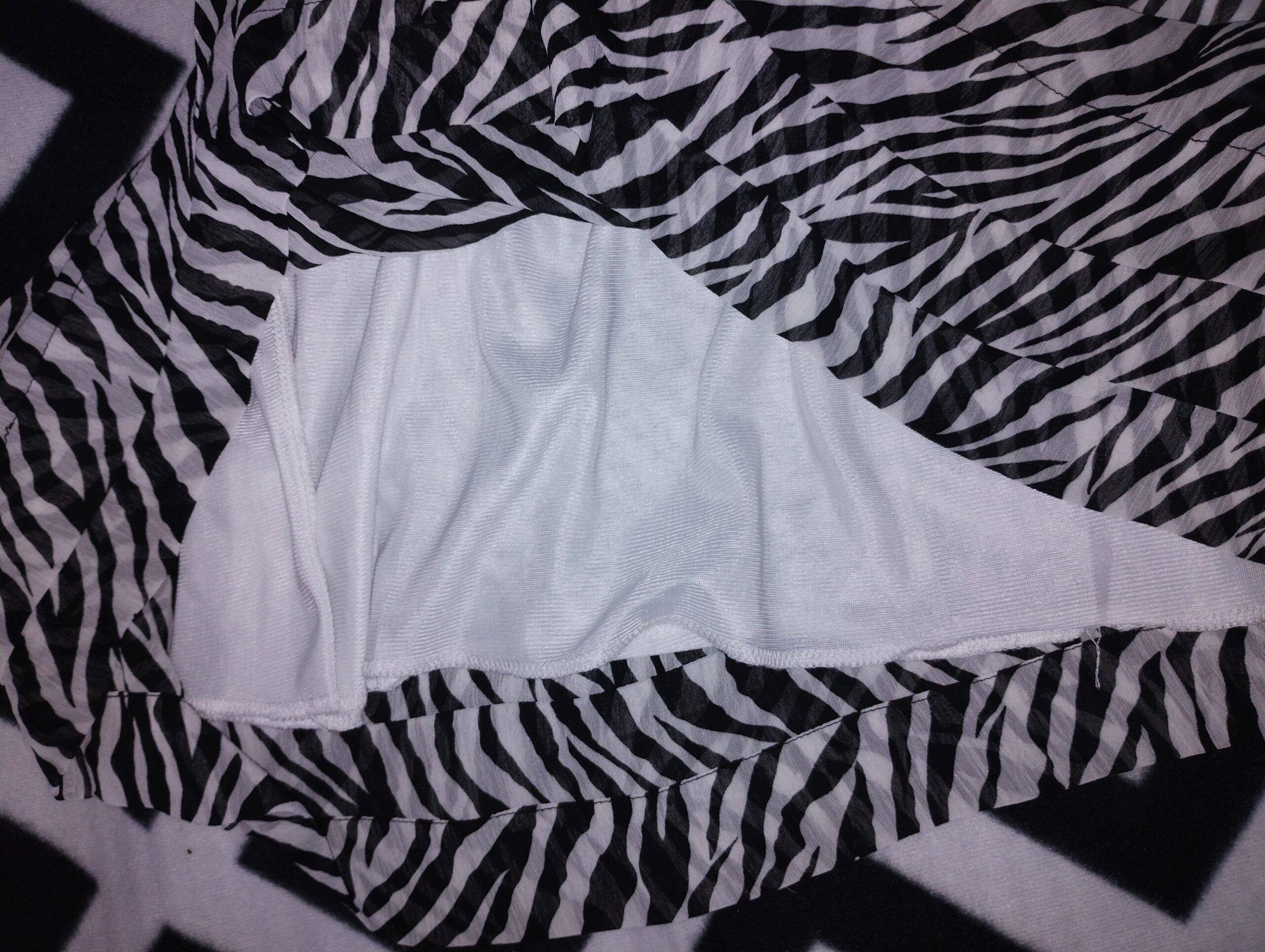 Robe bustier zèbre à volants T38-42 – Image 5