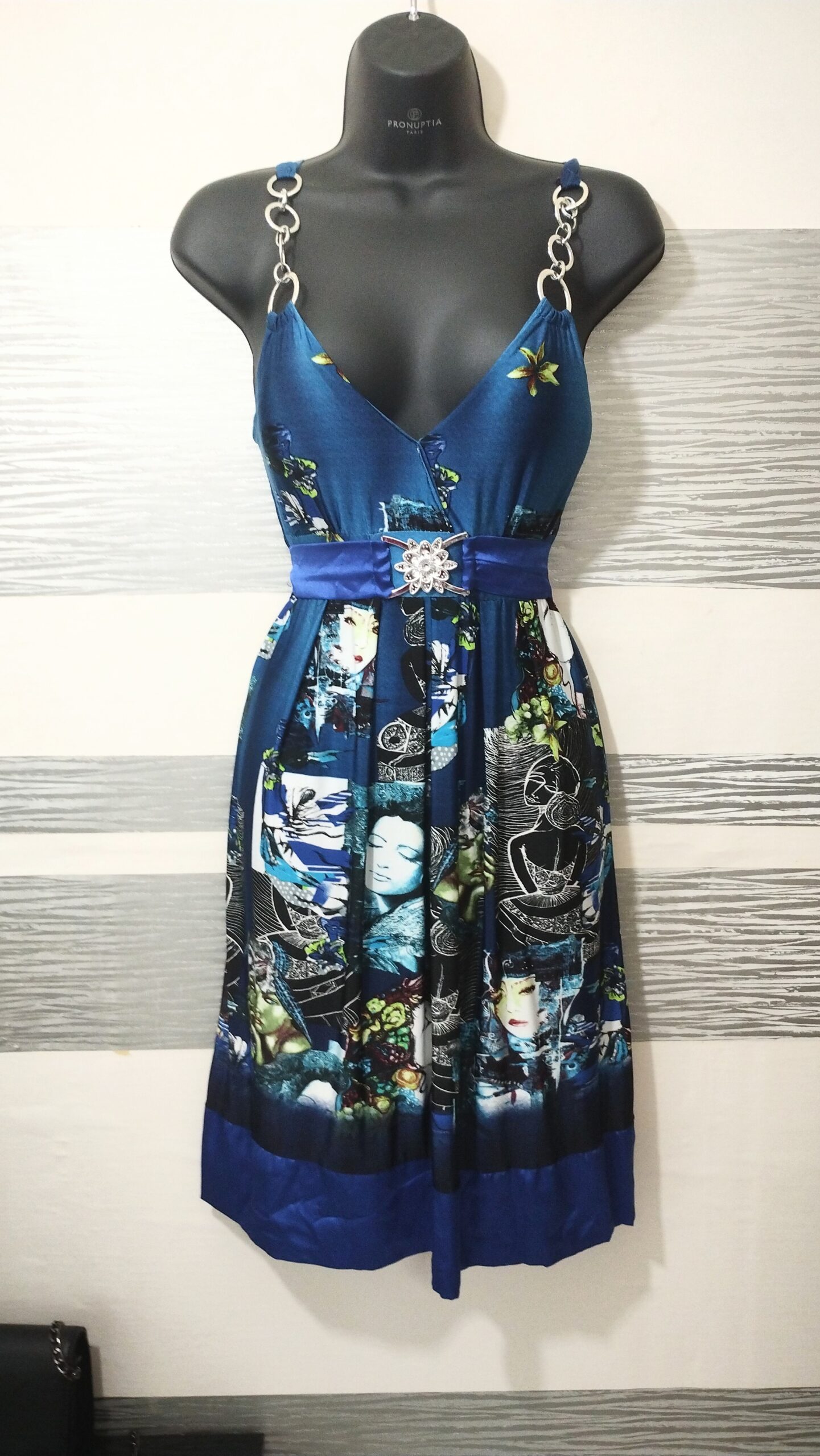 Robe d'été satin couture