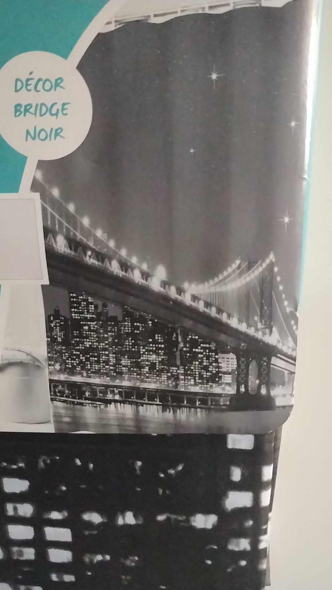 Rideau Douche Urbain Décor Bridge Noir, imprimé Noir et blanc.
