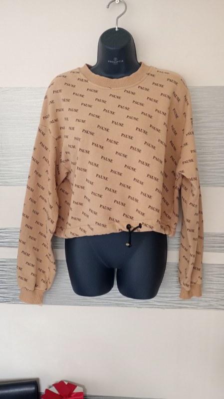 Pull Sweat Bershka Camel