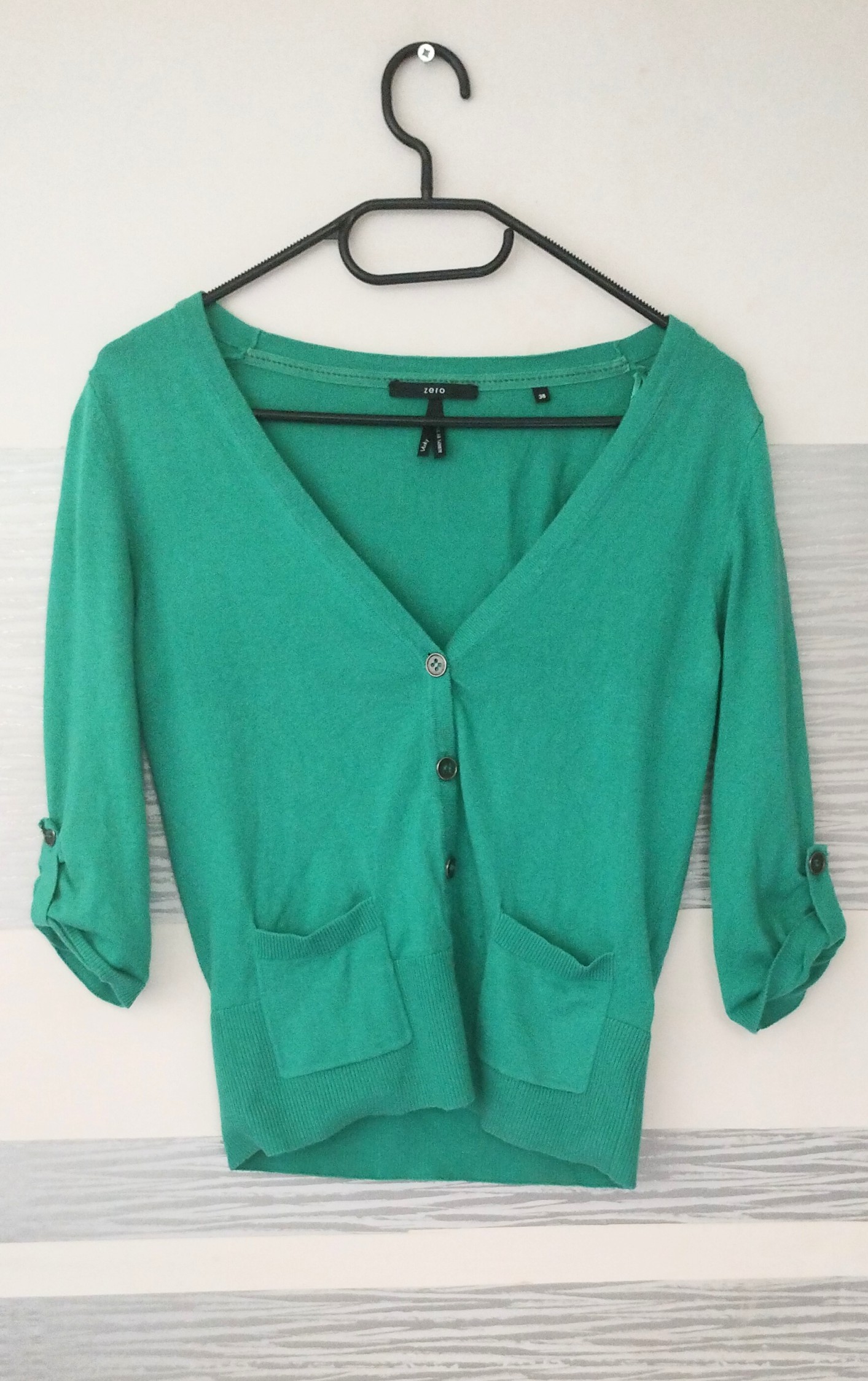 Cardigan Gilet vert Zero – Image 2