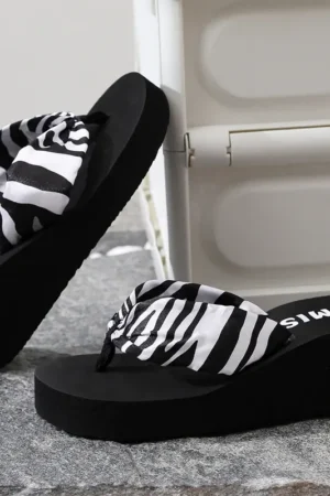 Sandales tongs foulard imprimé